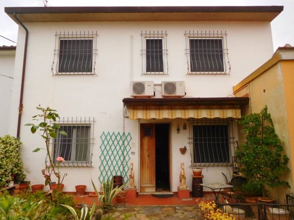 casa indipendente in vendita a San Giuliano Terme