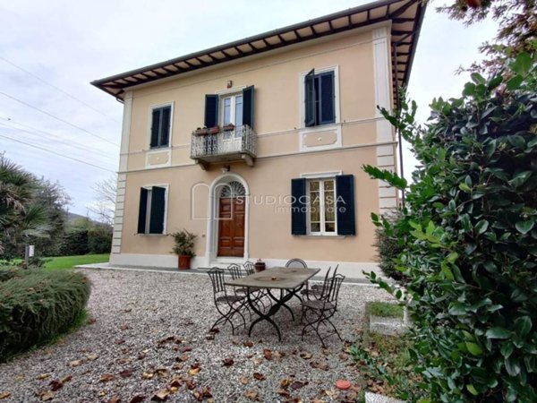 casa indipendente in vendita a San Giuliano Terme in zona Molina di Quosa
