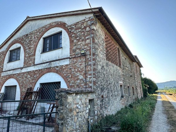 casa indipendente in vendita a San Giuliano Terme in zona Colognole