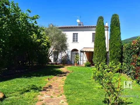 casa indipendente in vendita a San Giuliano Terme in zona Molina di Quosa