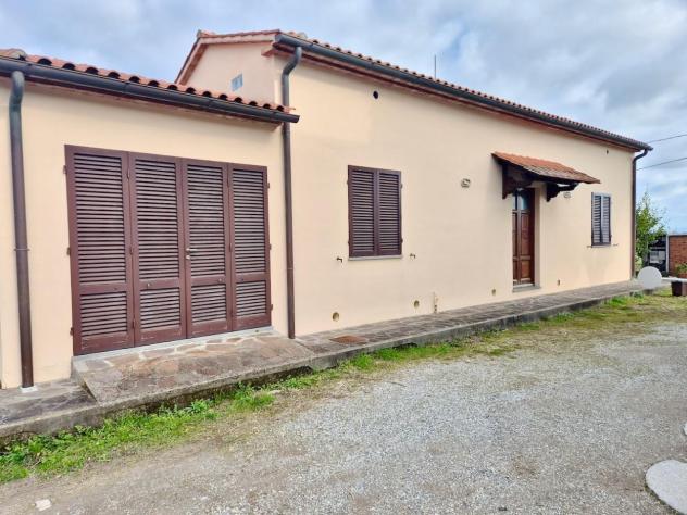 casa indipendente in vendita a San Giuliano Terme in zona Madonna dell'Acqua