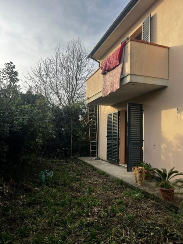 casa indipendente in vendita a San Giuliano Terme in zona Arena-Metato