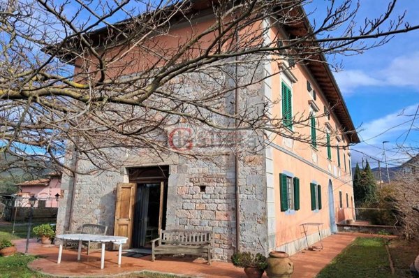 casa indipendente in vendita a San Giuliano Terme in zona Campo