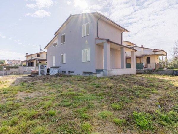 casa indipendente in vendita a San Giuliano Terme in zona Colignola