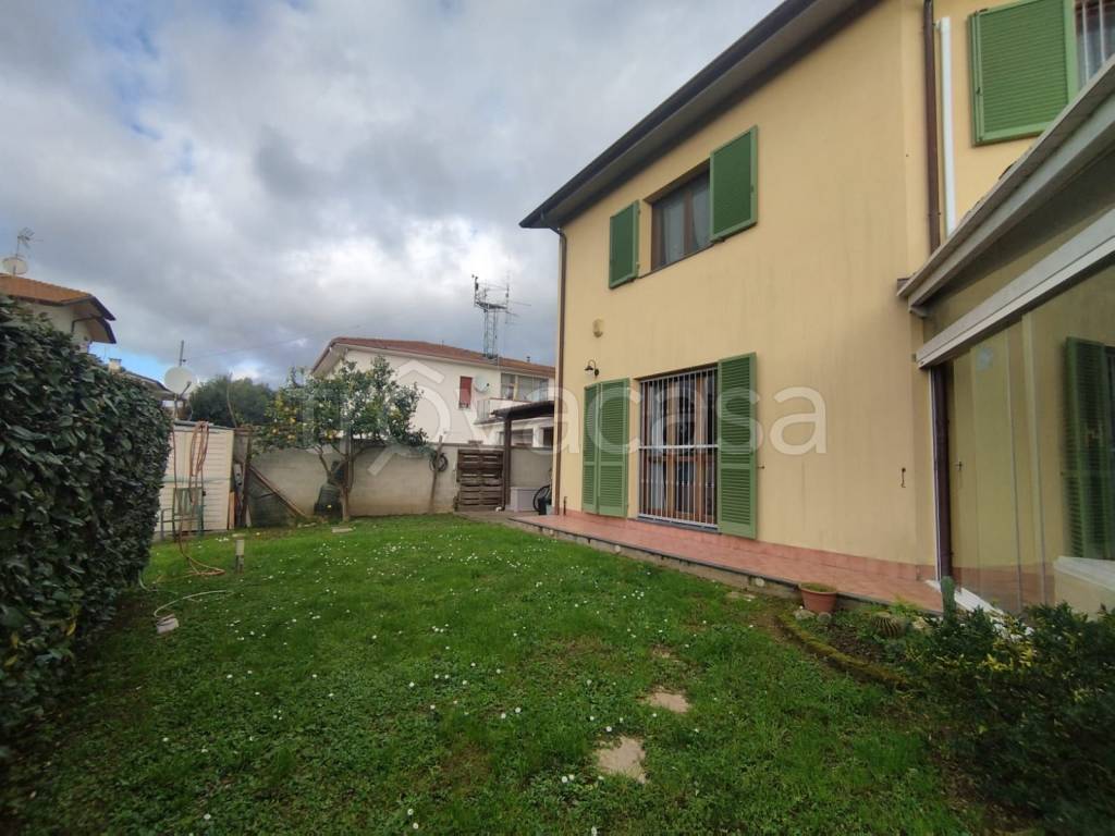 casa indipendente in vendita a San Giuliano Terme