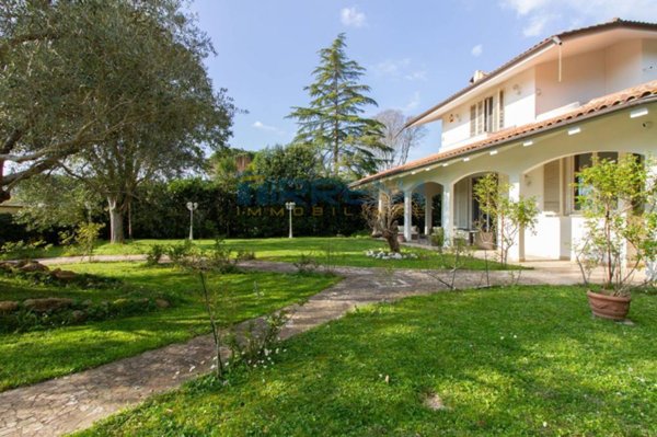 casa indipendente in vendita a San Giuliano Terme
