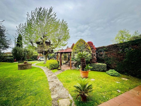 casa indipendente in vendita a San Giuliano Terme