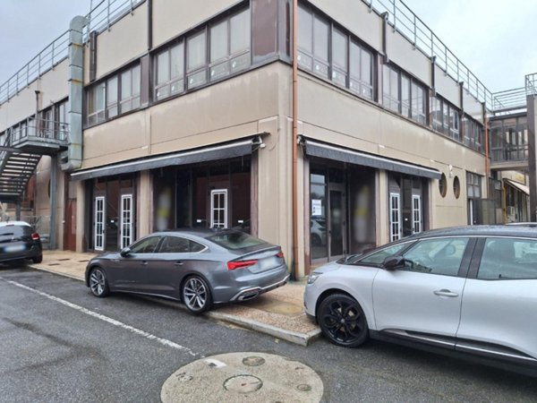 negozio in vendita a San Giuliano Terme in zona Ghezzano