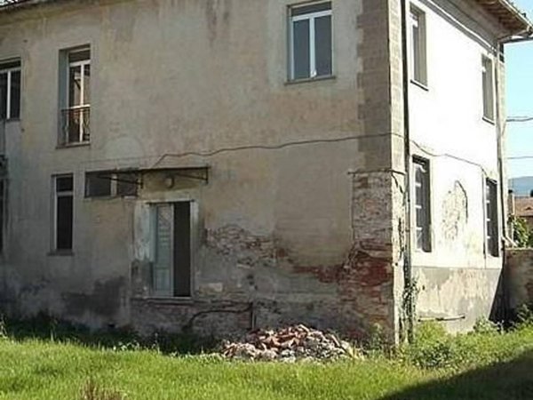 rudere in vendita a San Giuliano Terme in zona Pontasserchio