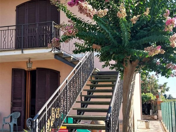 casa indipendente in vendita a San Giuliano Terme in zona Pontasserchio