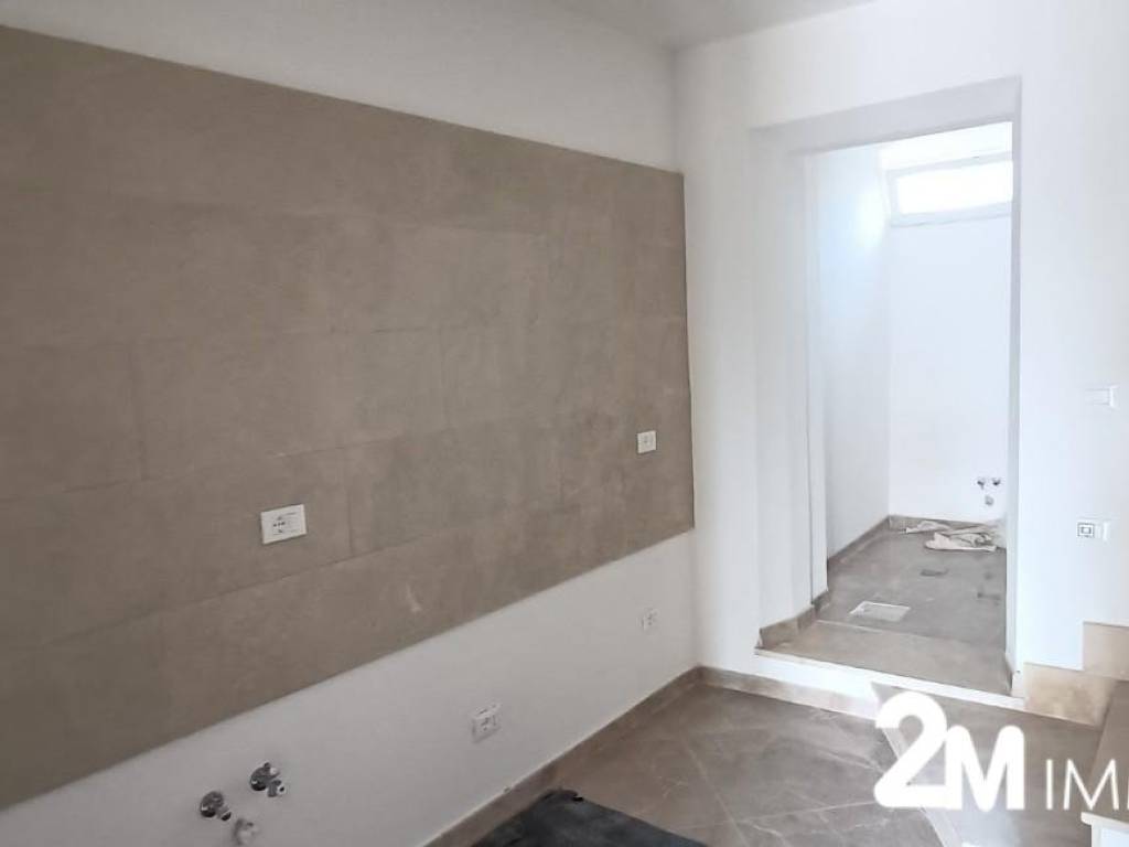 intera palazzina in vendita a San Giuliano Terme in zona Arena-Metato