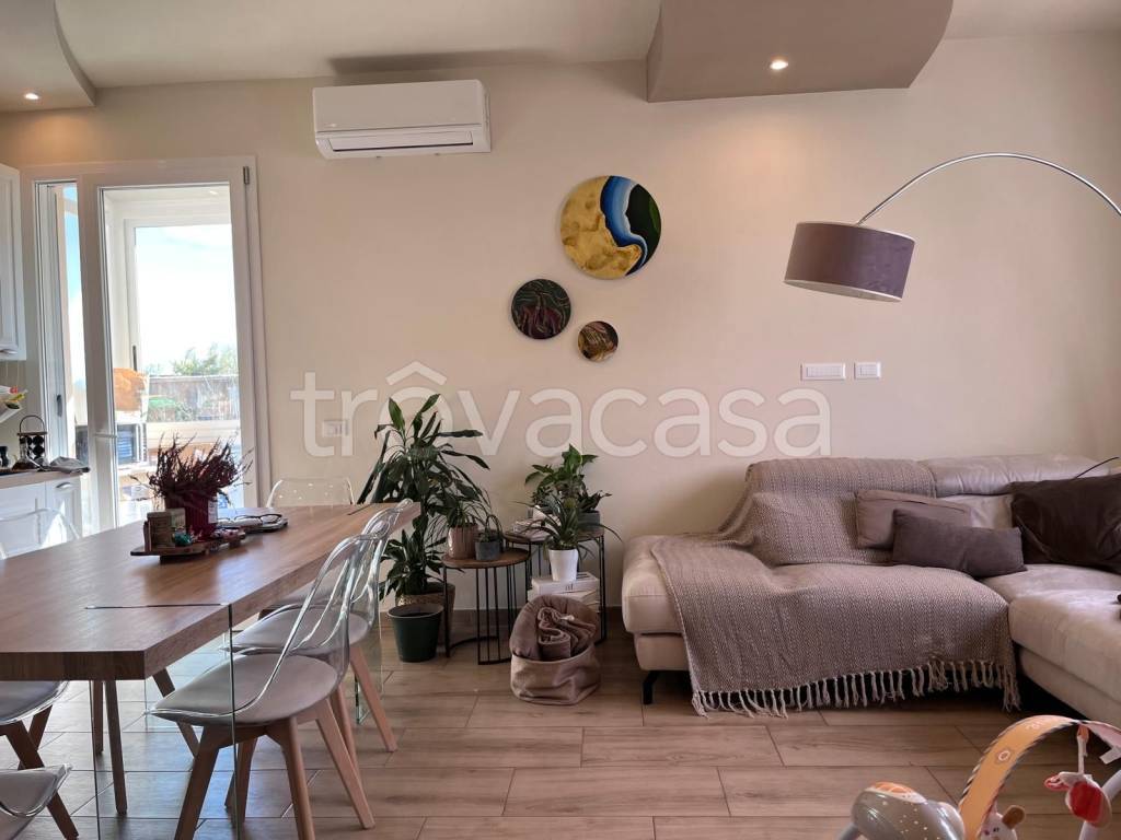 appartamento in vendita a San Giuliano Terme in zona Campo