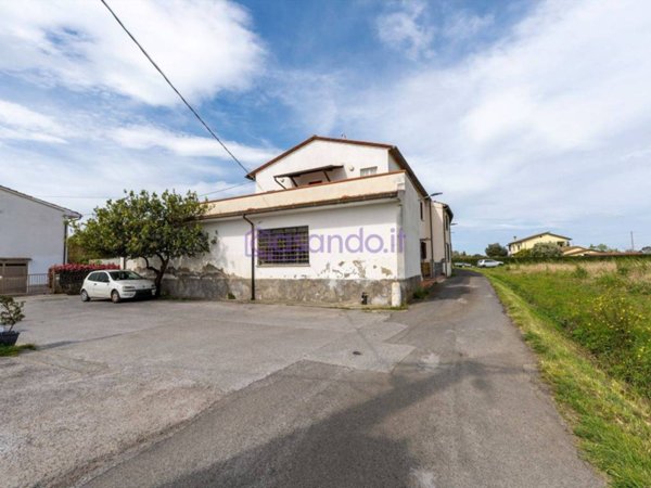 appartamento in vendita a San Giuliano Terme in zona Pontasserchio