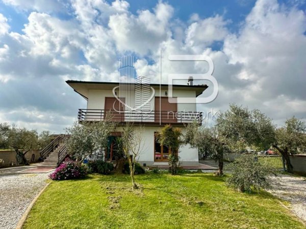 casa indipendente in vendita a San Giuliano Terme in zona Pappiana