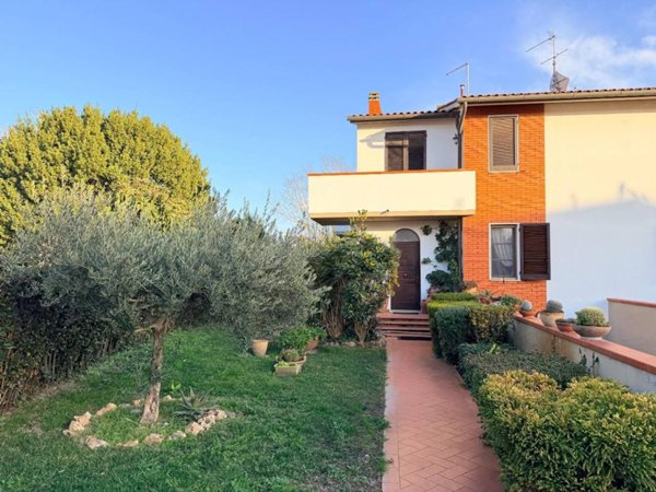 casa indipendente in vendita a San Giuliano Terme in zona Ghezzano
