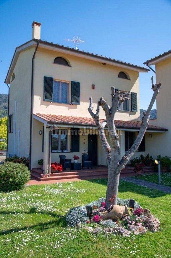 casa indipendente in vendita a San Giuliano Terme in zona Pappiana