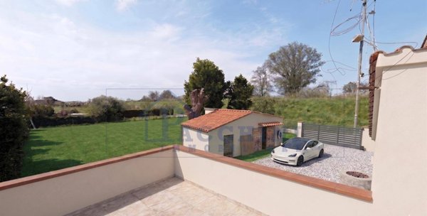 casa indipendente in vendita a San Giuliano Terme in zona Arena-Metato