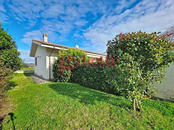 casa indipendente in vendita a San Giuliano Terme in zona Arena-Metato