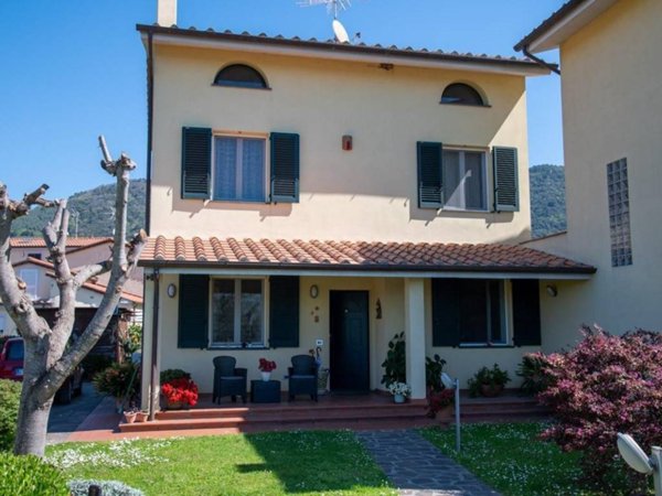 casa indipendente in vendita a San Giuliano Terme