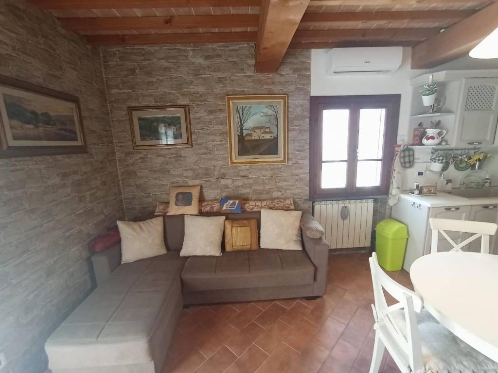 appartamento in vendita a San Giuliano Terme in zona Pontasserchio