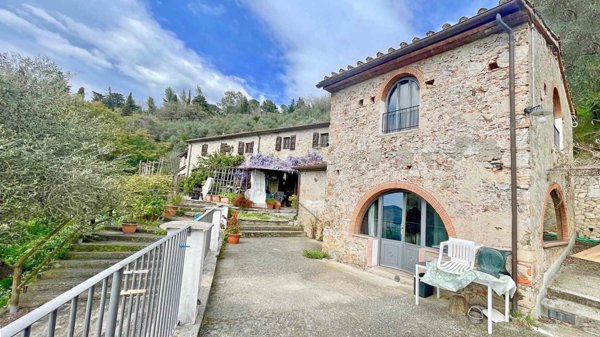 casa indipendente in vendita a San Giuliano Terme in zona Pugnano