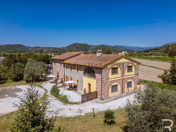 casa indipendente in vendita a San Giuliano Terme