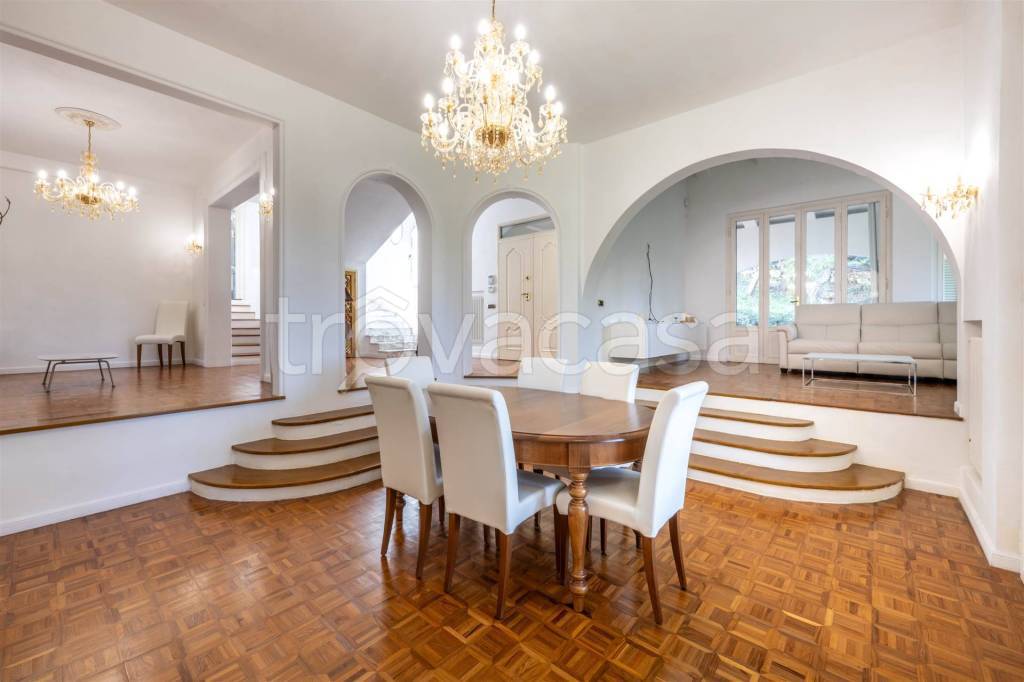 casa indipendente in vendita a San Giuliano Terme in zona Agnano