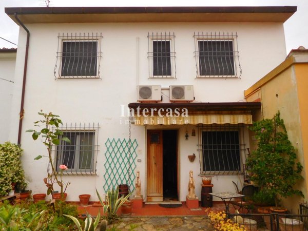 casa indipendente in vendita a San Giuliano Terme