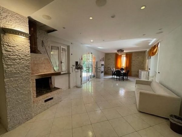 casale in vendita a San Giuliano Terme in zona Pappiana