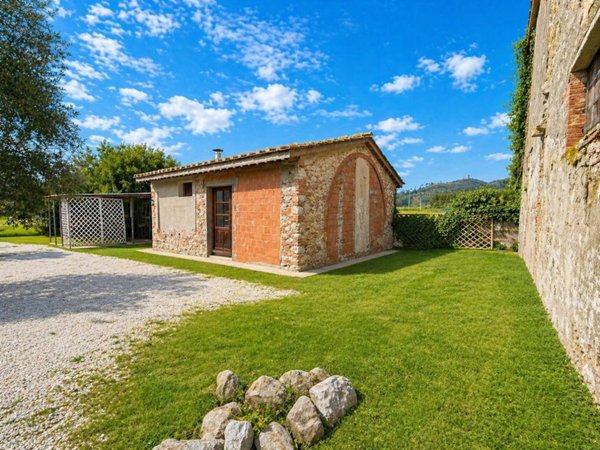 casale in vendita a San Giuliano Terme in zona Colognole