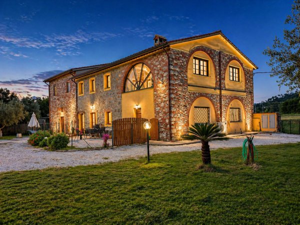 casale in vendita a San Giuliano Terme in zona Colognole
