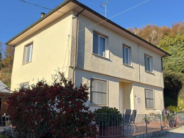 casa indipendente in vendita a San Giuliano Terme in zona Rigoli