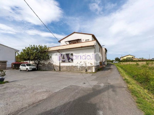 appartamento in vendita a San Giuliano Terme in zona Pontasserchio