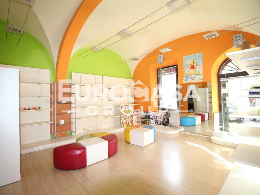 negozio in vendita a San Giuliano Terme