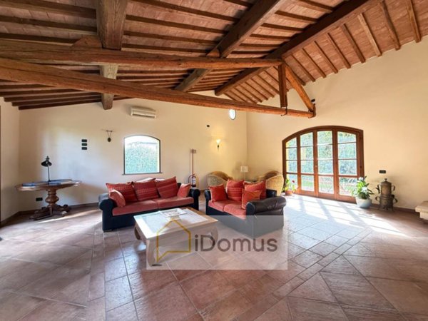 casa indipendente in vendita a San Giuliano Terme in zona Arena-Metato