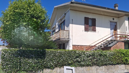 casa indipendente in vendita a San Giuliano Terme in zona Pontasserchio