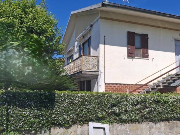 casa indipendente in vendita a San Giuliano Terme in zona Pontasserchio