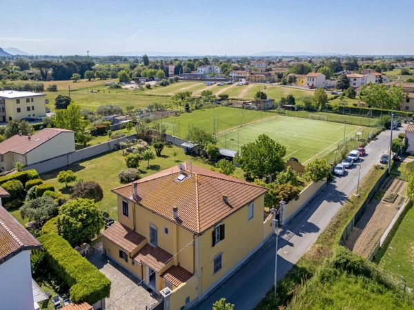 casa indipendente in vendita a San Giuliano Terme in zona Pontasserchio