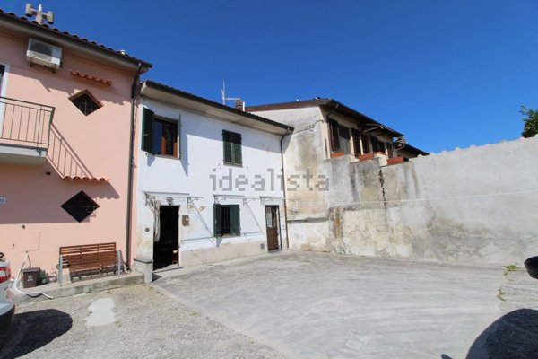 casa indipendente in vendita a San Giuliano Terme