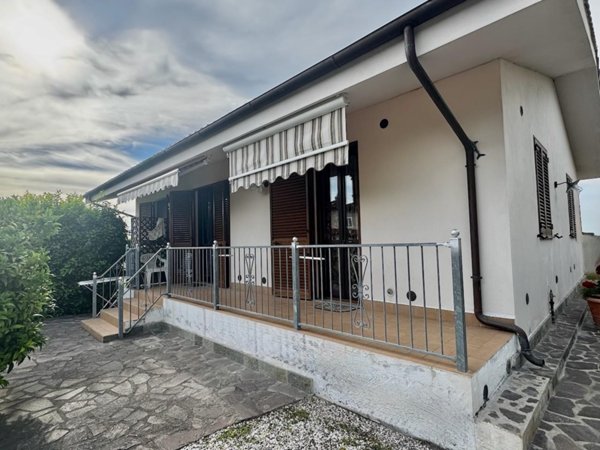 casa indipendente in vendita a San Giuliano Terme