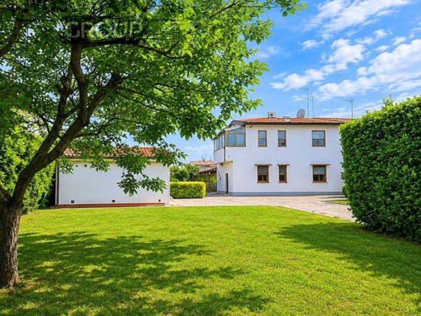 casa indipendente in vendita a San Giuliano Terme in zona Pontasserchio