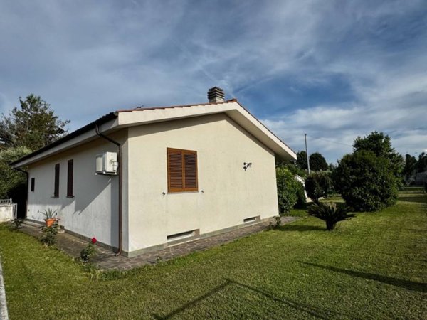 casa indipendente in vendita a San Giuliano Terme in zona Arena-Metato