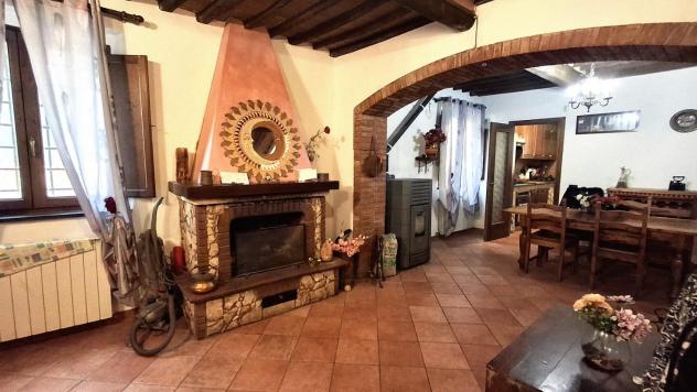 casa indipendente in vendita a San Giuliano Terme in zona Orzignano