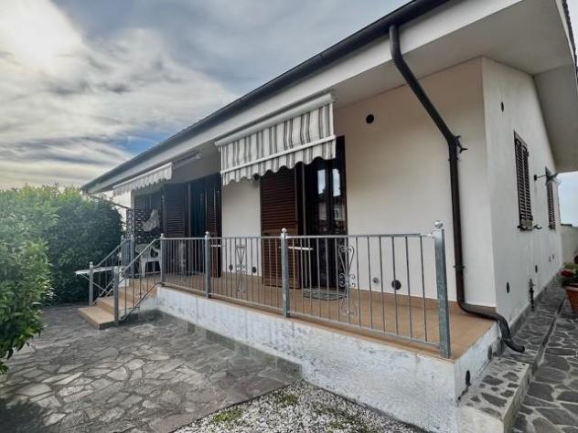 casa indipendente in vendita a San Giuliano Terme in zona Arena-Metato