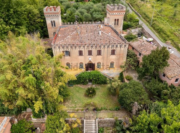 casa indipendente in vendita a San Giuliano Terme in zona Agnano