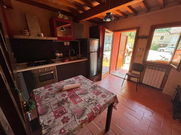 casa indipendente in vendita a San Giuliano Terme in zona Gello