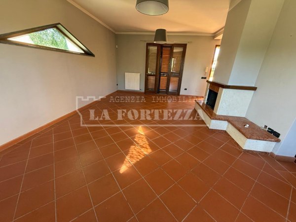 casa indipendente in vendita a San Giuliano Terme in zona Gello