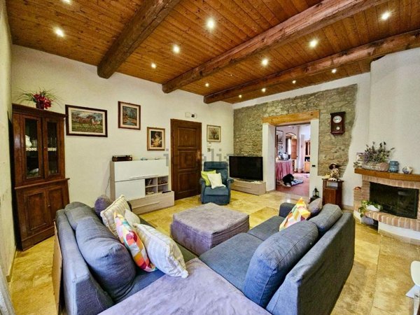 appartamento in vendita a San Giuliano Terme in zona Pugnano