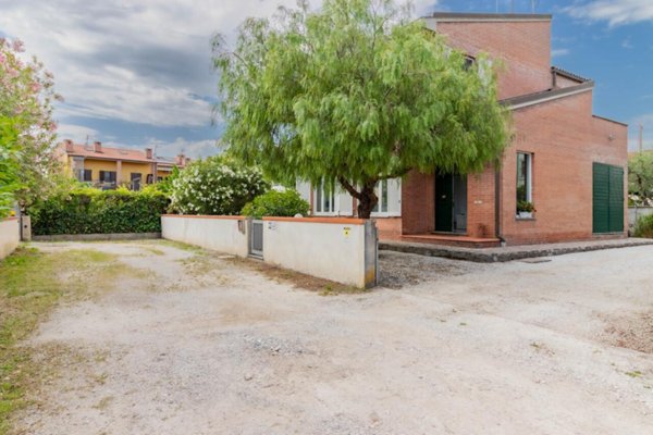 casa indipendente in vendita a San Giuliano Terme in zona Ghezzano