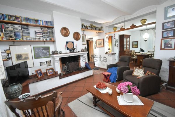 casa indipendente in vendita a San Giuliano Terme in zona Pontasserchio